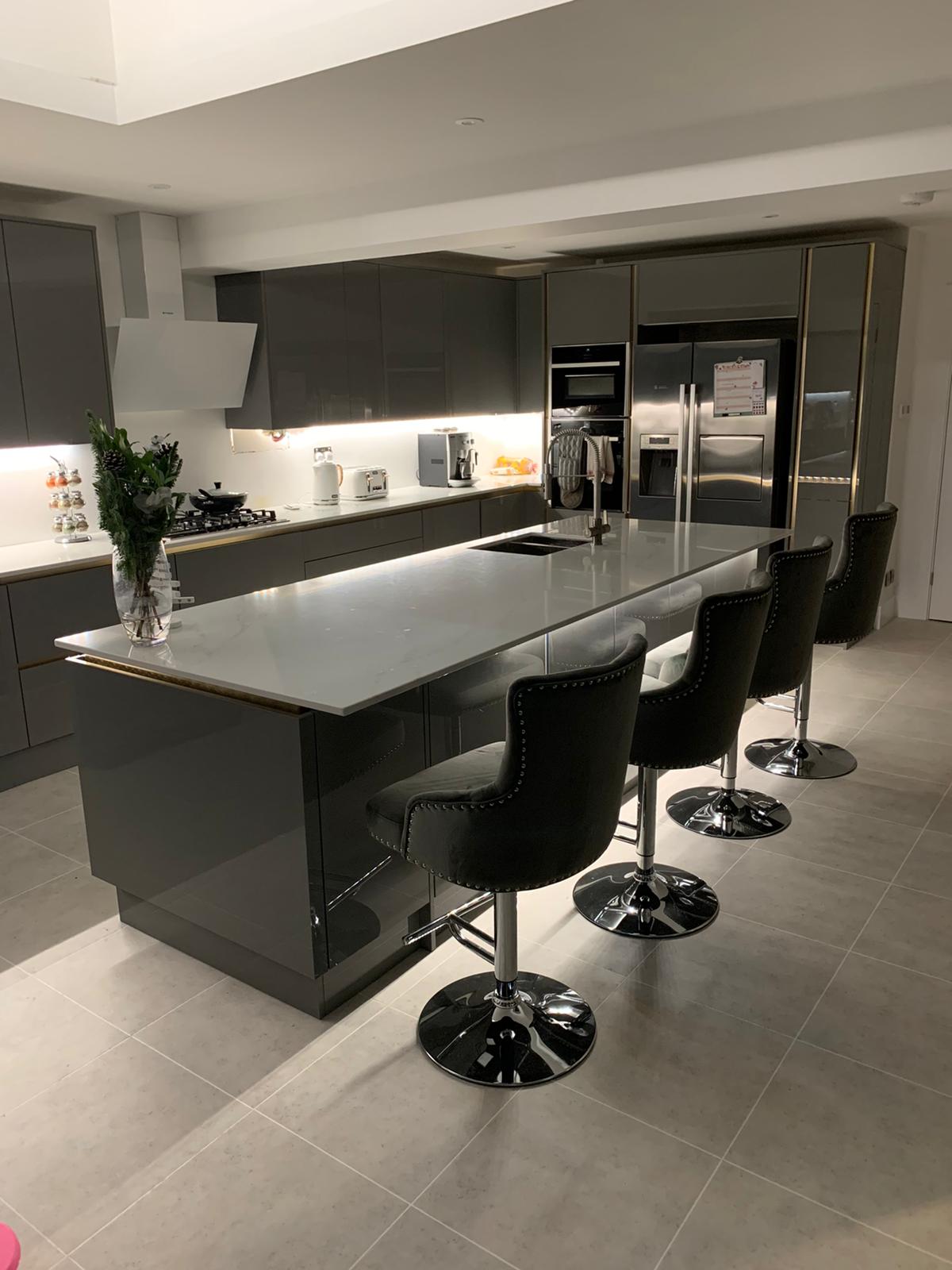 Open plan kitchen and family area